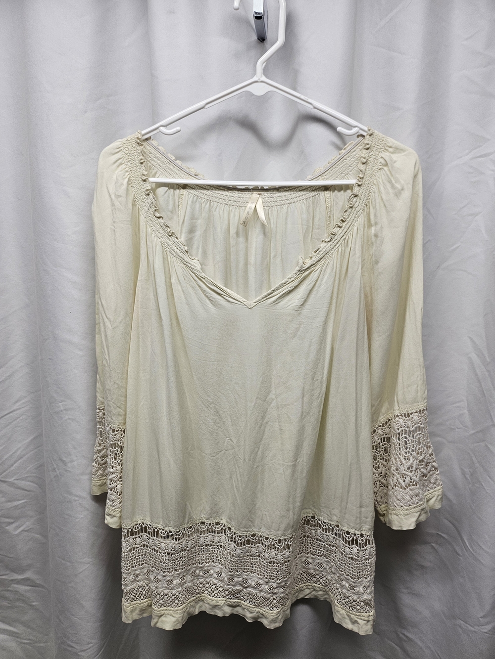 Roper Cream Crochet-Trim Peasant Top